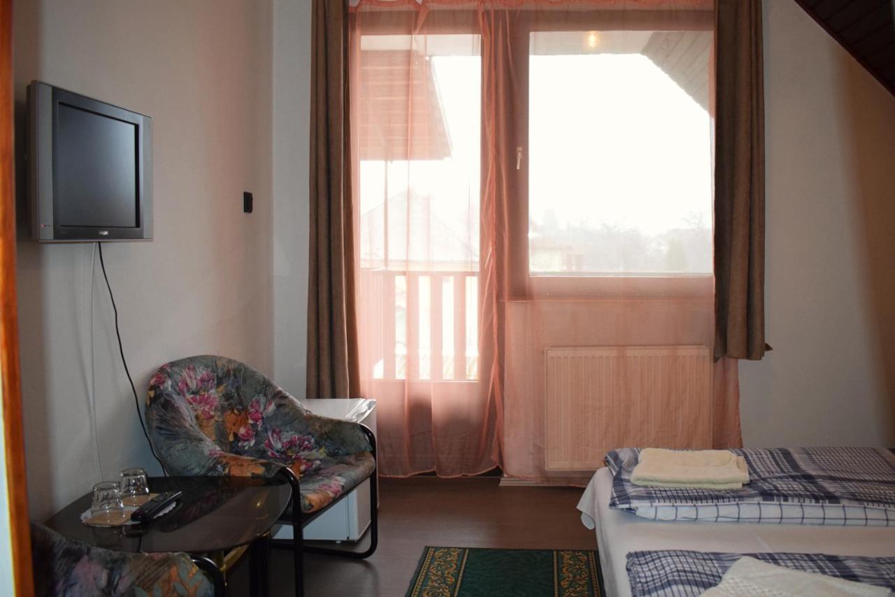 Ket Diofa Vendeghaz Hotel Felsőtárkány Buitenkant foto