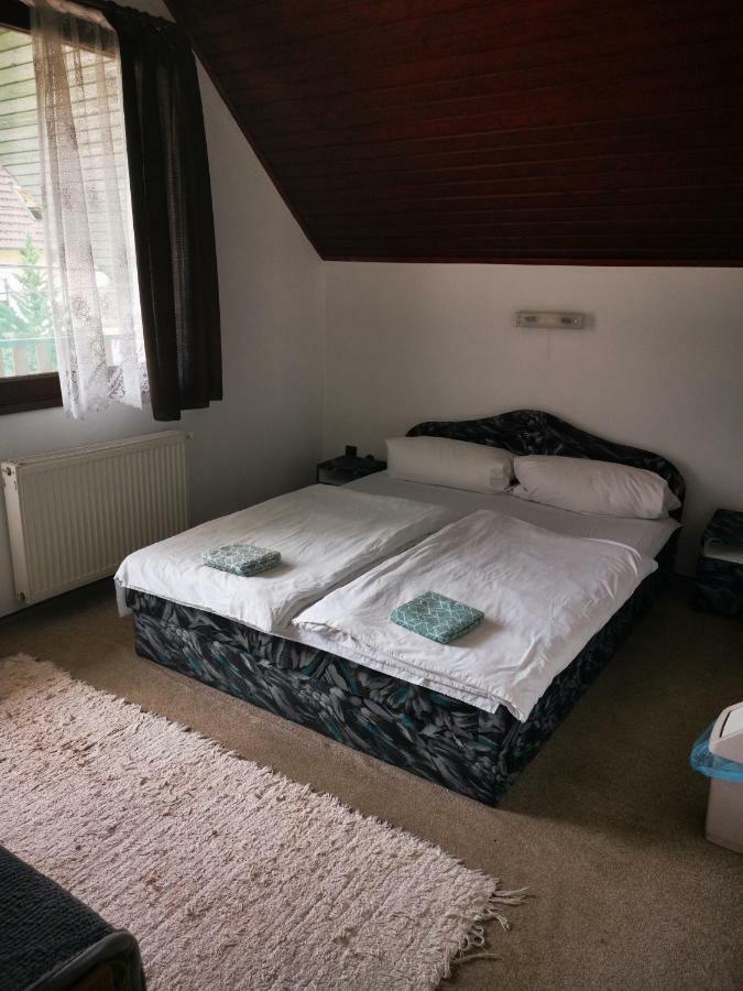 Ket Diofa Vendeghaz Hotel Felsőtárkány Buitenkant foto